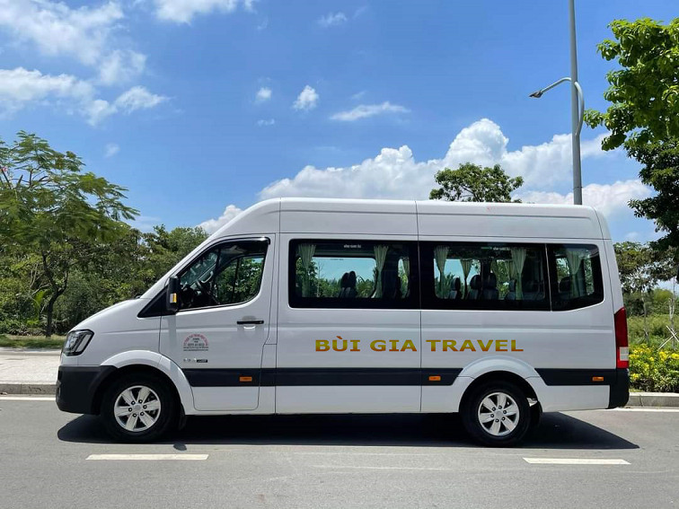 Gói dịch vụ thuê xe Hyundai Solati tại Bùi Gia Travel