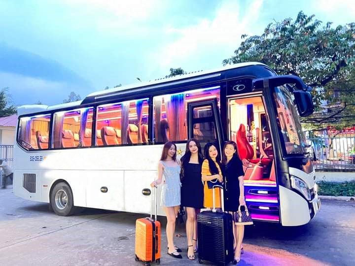 Car Rental 29 Seats to Kien Giang