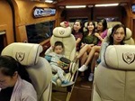 Xe Limo 9 Chỗ Cần Thơ ⇒ Sài Gòn