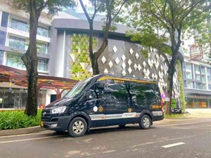 HCMC TO MUI NE LIMOUSINE 9 SEATER (Private Limo)