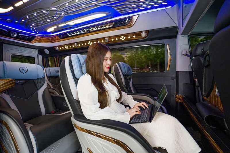 Tiện ích làm việc & công nghệ thông minh: