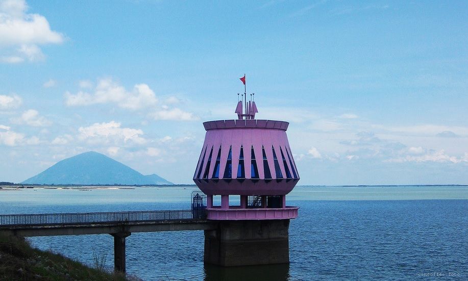 Các điểm tham quan khác: Ma Thiên Lãnh, Long Điền Sơn, Chùa Gò Kén, Chợ Long Hoa