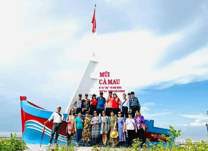 . Thuê xe đi Cà Mau 1 chiều hoặc đưa đón sân bay