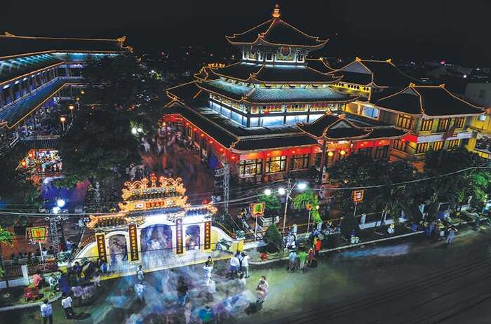 Lễ Vía Bà Chúa Xứ (23–27/4 Âm lịch).